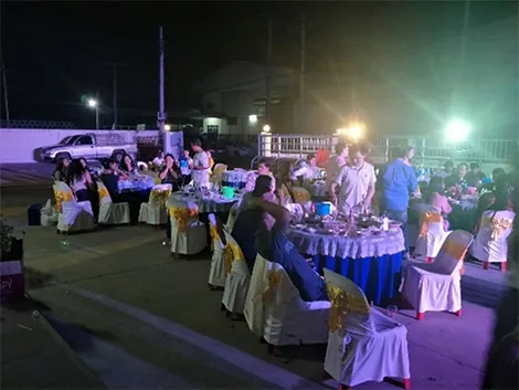 รูปงานเลี้ยงสังสรรค์ปีใหม่ 2560 ภาพที่ 11